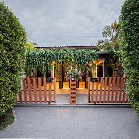 T House Villa Bang Tao Beach  Exterior photo
